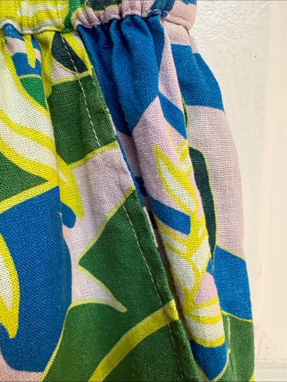 Women’s Tropical Leaf Print Drawstring Shorts - Blue/Green - Picture 4 of 9